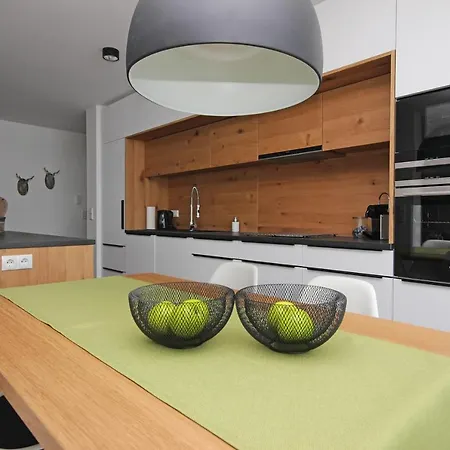 Alpenglueck شقة *